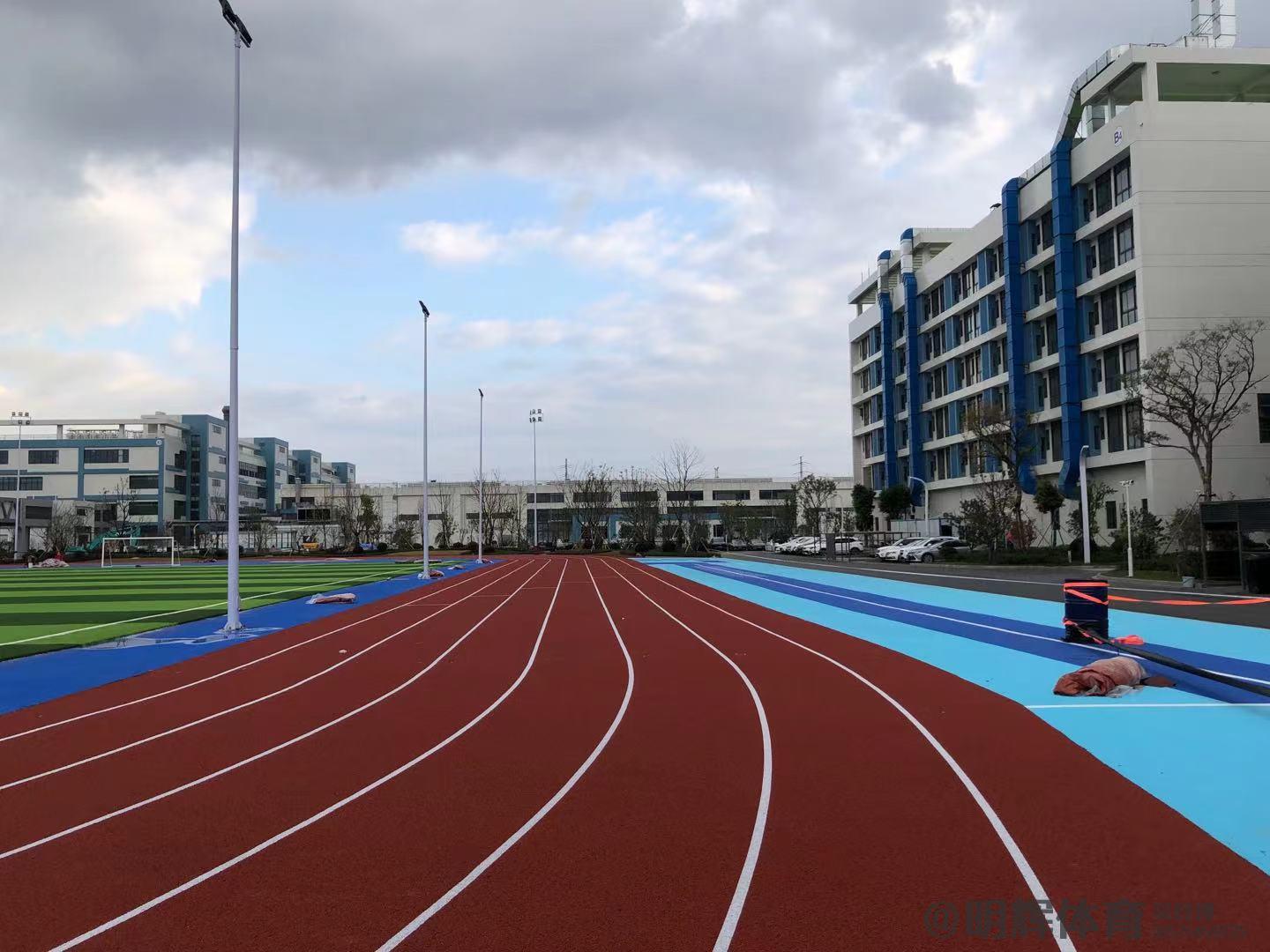 酒泉透气型塑胶跑道的价格是多少